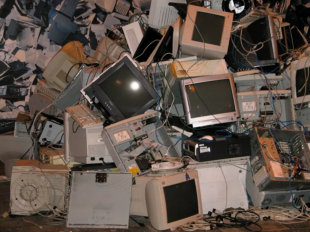 How many AI tools die? What happened to 2,100 of the tools we listed