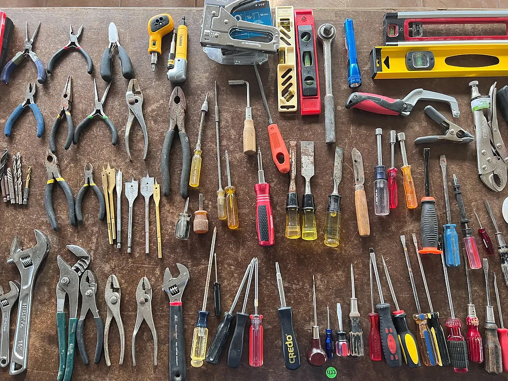 Which AI tools are actually free? Free tiers by category