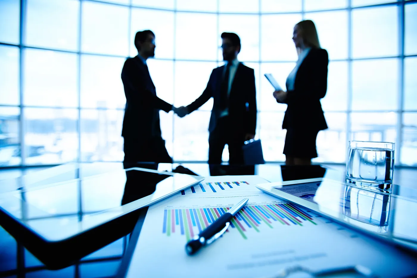 How Commercial Auction Software Speeds Up High-Value Asset Sales for Enterprises